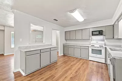 117 Leslie Street, Bonham, TX 75418 - Photo 12