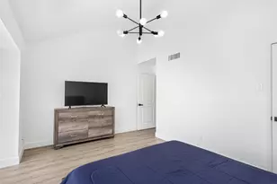 4541 N O'Connor Rd, Irving, TX 75062 - Photo 18