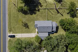 504 Fannin St, Millsap, TX 76066 - Photo 24