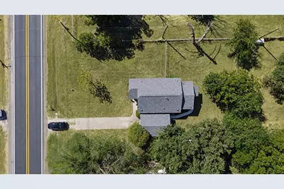 504 Fannin Street, Millsap, TX 76066 - Photo 24