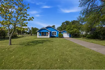 504 Fannin Street, Millsap, TX 76066 - Photo 1