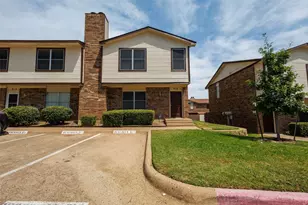 910 Cedar Terrace, Cedar Hill, TX 75104 - Photo 2