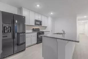 1805 Pentro Pkwy, Providence Village, TX 76227 - Photo 16