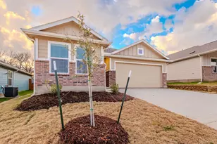 1805 Pentro Pkwy, Providence Village, TX 76227 - Photo 2