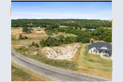 1077 Gonzollas Road, Springtown, TX 76082 - Photo 12