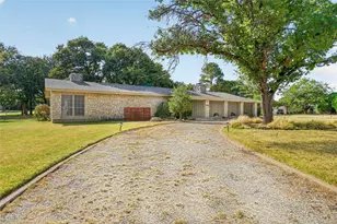3902 Laramie Dr, Granbury, TX 76049 - Photo 40