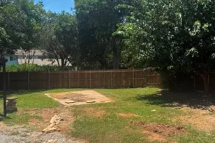 2800 Galaxy St, Granbury, TX 76049 - Photo 18