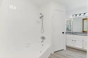 2112 Dartmouth Dr, Arlington, TX 76015 - Photo 14