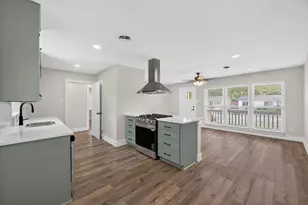 2323 Morgan St, Irving, TX 75062 - Photo 12