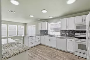 9737 Maryville Ln, Fort Worth, TX 76108 - Photo 8