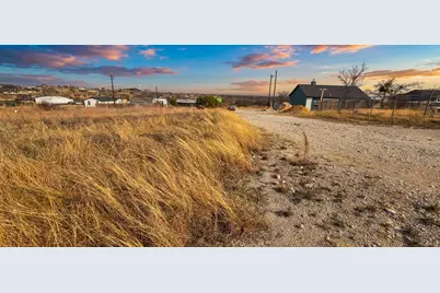 106 Sparrow, Azle, TX 76020 - Photo 2