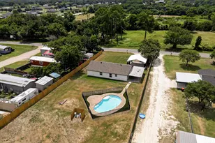 208 Ponderosa Ln, Burleson, TX 76028 - Photo 20