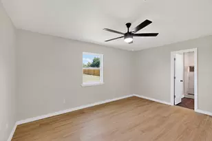 208 Ponderosa Ln, Burleson, TX 76028 - Photo 8