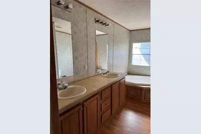 910 Star Drive #H, Granbury, TX 76049 - Photo 28