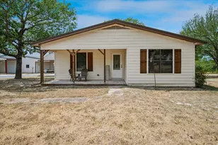 1501 Andy Thomas Rd, Whitewright, TX 75491 - Photo 2