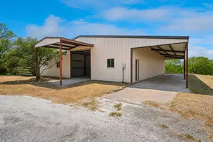 1501 Andy Thomas Rd, Whitewright, TX 75491 - Photo 4