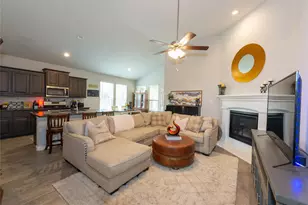 517 Redding Dr, Saginaw, TX 76131 - Photo 4