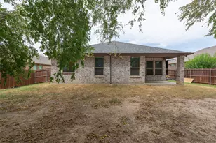 517 Redding Dr, Saginaw, TX 76131 - Photo 22