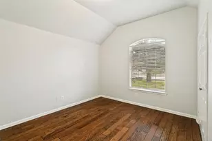429 Angler Dr, Crowley, TX 76036 - Photo 8
