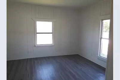 420 S Marston Street, Ranger, TX 76470 - Photo 2