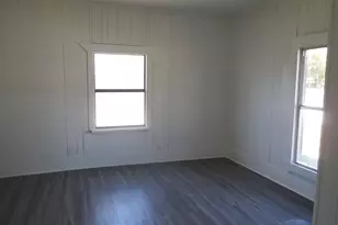 420 S Marston St, Ranger, TX 76470 - Photo 2