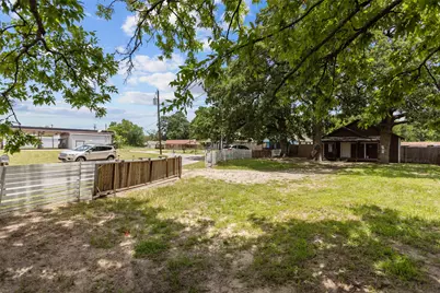 606 N Needmore Street, Athens, TX 75751 - Photo 1