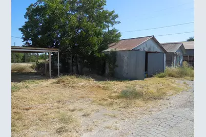 502 Travis Street, Ranger, TX 76470 - Photo 4