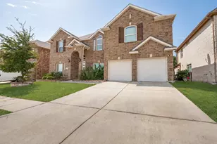 200 Ravenel St, Glenn Heights, TX 75154 - Photo 2