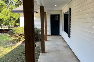 507 Colonial Dr, Athens, TX 75751 - Photo 2