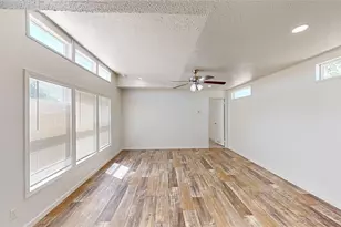2310 Balboa Ct, Granbury, TX 76048 - Photo 4