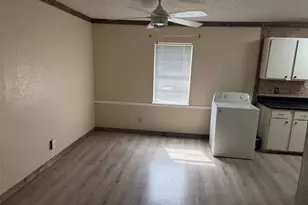 913 County Rd 1003A, Godley, TX 76044 - Photo 4