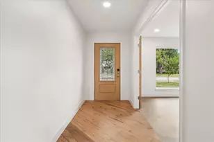 2404 Kimberly Ln, Plano, TX 75075 - Photo 2