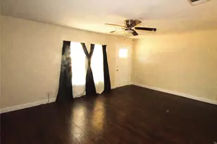120 Marina View Ct, Weatherford, TX 76087 - Photo 4