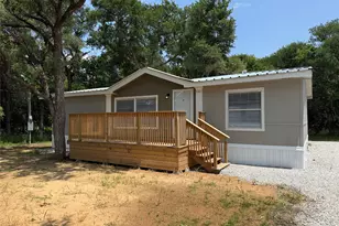 111 Shady Springs Dr, Bridgeport, TX 76426 - Photo 2