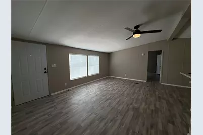 111 Shady Springs Drive, Bridgeport, TX 76426 - Photo 8