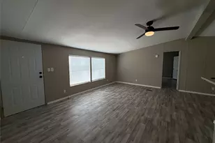 111 Shady Springs Dr, Bridgeport, TX 76426 - Photo 8