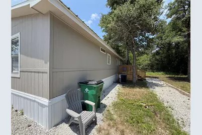 111 Shady Springs Drive, Bridgeport, TX 76426 - Photo 6