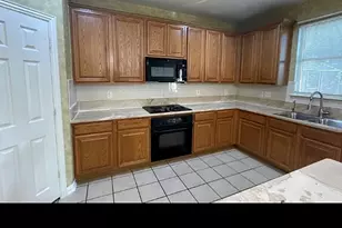 720 Candle Meadow Blvd, DeSoto, TX 75115 - Photo 6