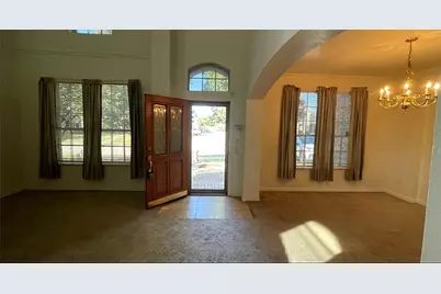 720 Candle Meadow Boulevard, DeSoto, TX 75115 - Photo 2