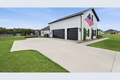 10216 Finch Road, Sanger, TX 76266 - Photo 4