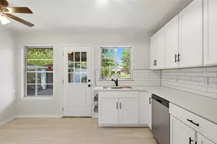 10243 San Juan Ave, Dallas, TX 75228 - Photo 14