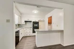 215/217 Silver Creek Dr, Duncanville, TX 75137 - Photo 8