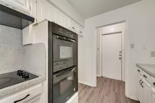 215/217 Silver Creek Dr, Duncanville, TX 75137 - Photo 10