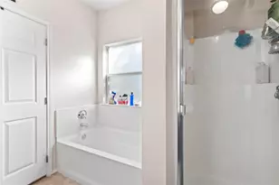124 Castleridge Dr, Little Elm, TX 75068 - Photo 12