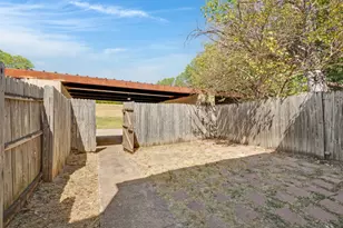 1404 Sombre Vista Dr, Denton, TX 76205 - Photo 20