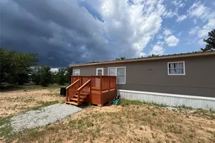 122 Little Vly Dr, Bridgeport, TX 76426 - Photo 2