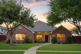 1513 Snow Trail, Lewisville, TX 75077 - Photo 32