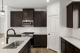 3052 Tamarack Trl, Van Alstyne, TX 75495 - Photo 6