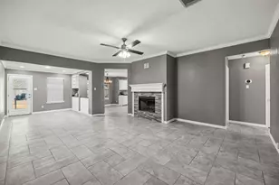 607 Meadowbrook Dr, Burleson, TX 76028 - Photo 6