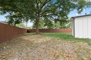 307 N 4th St, Crandall, TX 75114 - Photo 12